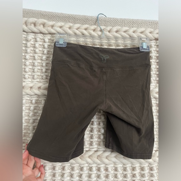 TNA XXS Brown Biker Shorts - Picture 4 of 5